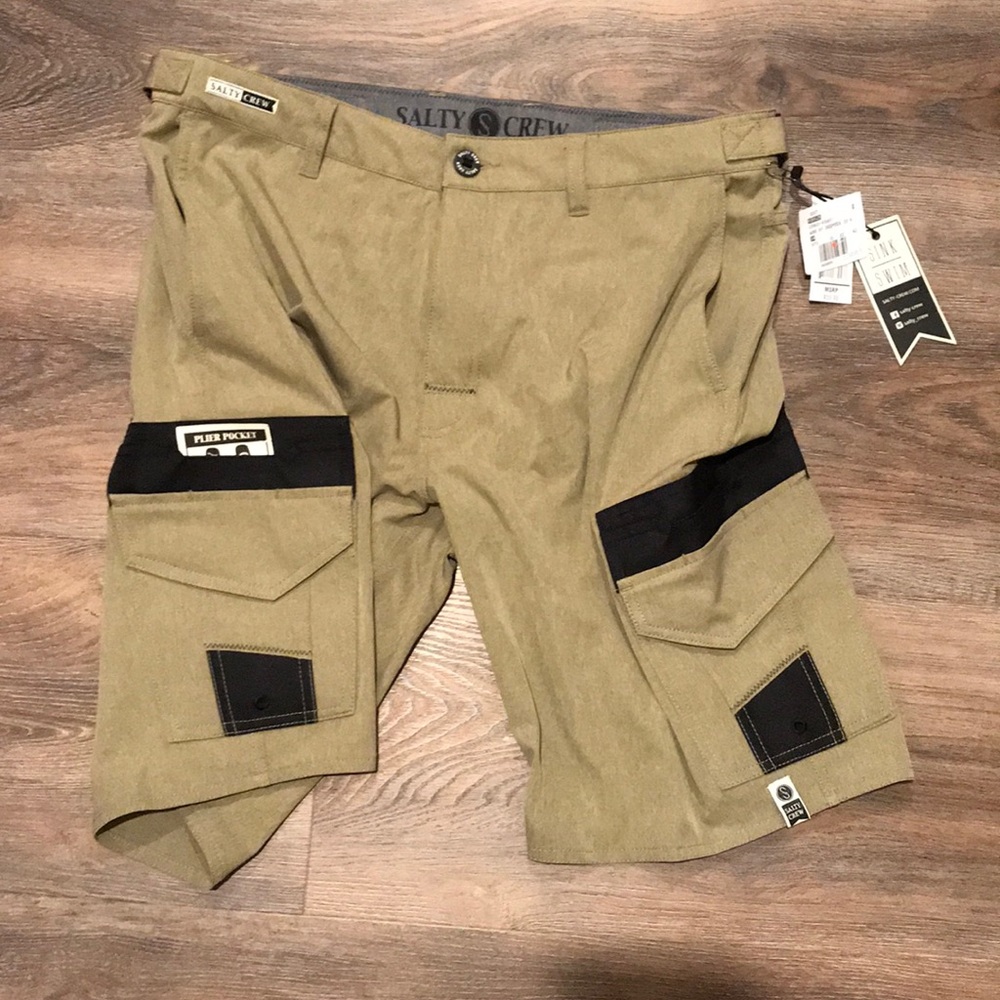 Men’s salty crew surf and turf shorts